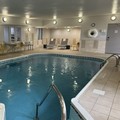 Swimming pool at Hampton Inn Mansfield / Ontario
