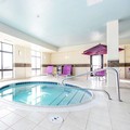 Swimming pool at Hampton Inn & Suites Sandusky / Milan