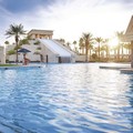 Swimming pool at Hilton Vacation Club Cancun Resort Las Vegas