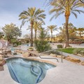 Swimming pool at Hilton Vacation Club Rancho Manana Phoenix / Cave Creek