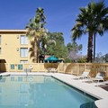 Photo of La Quinta Inn by Wyndham Phoenix Sky Harbor Airport Pool