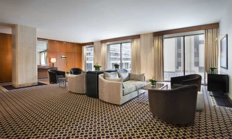 Photo of Foyer 2