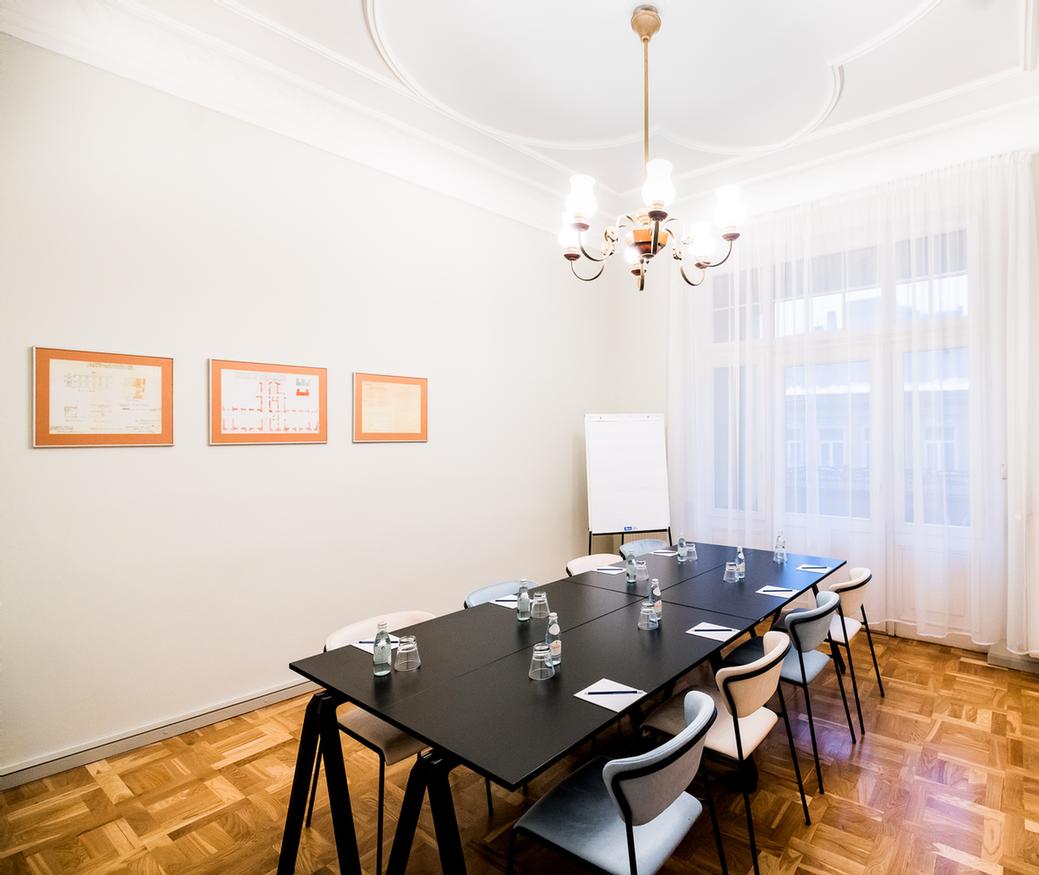Photo of Boardroom
