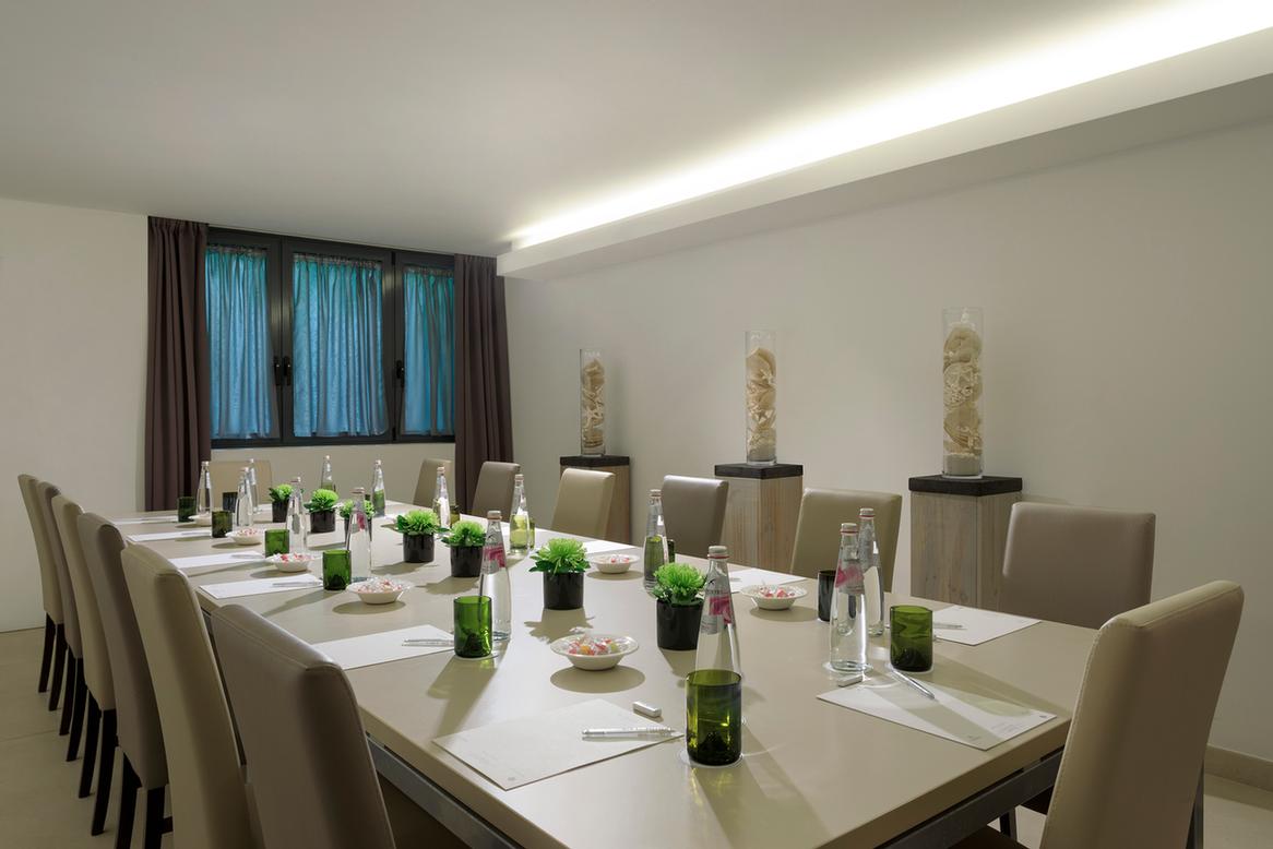 Photo of Executive Lounge