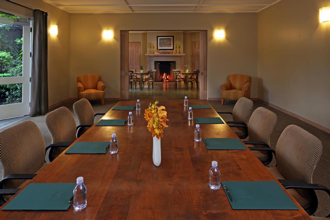 Photo of Courtyard Room