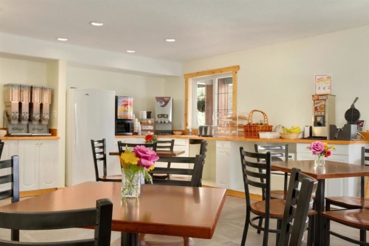 Photo of Breakfast Room