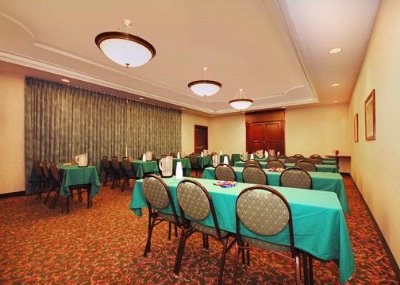 Photo of Large Meeting Room #100
