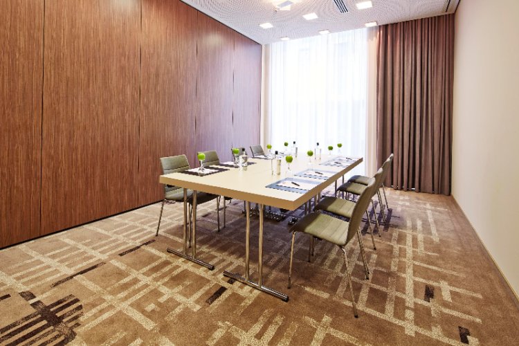 Photo of Salon 7
