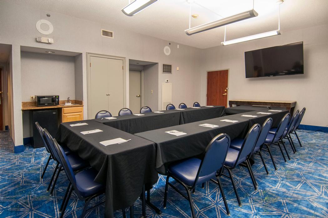 Photo of Fleur de Lis Room