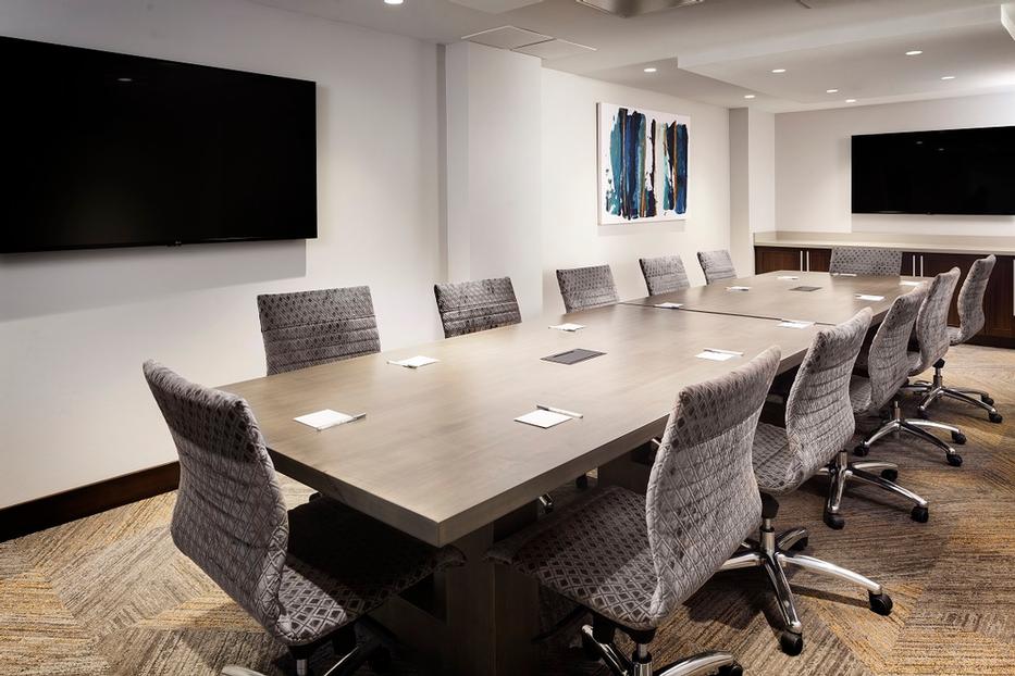 Photo of Hampton Boardroom