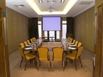 Photo of Olympia Suite ( 1 Section )