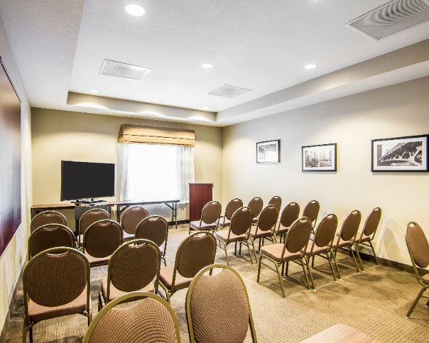 Photo of Mark Livingston Room