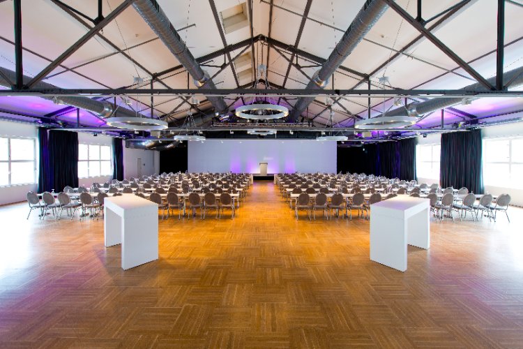 Photo of hall femina