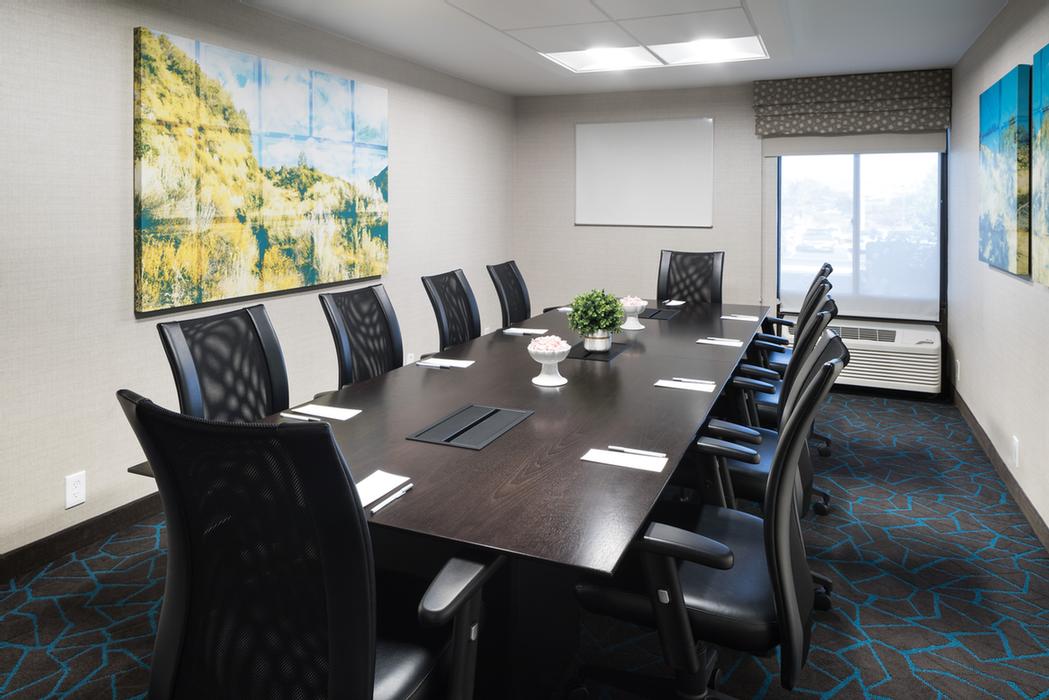 Photo of Lyons Boardroom