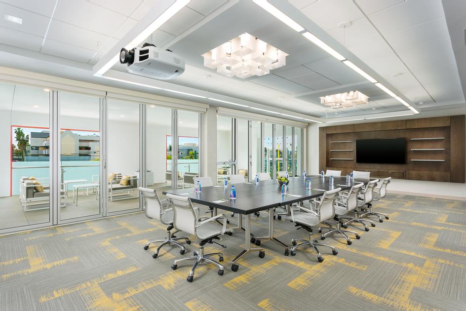 Photo of Tides Meeting Room