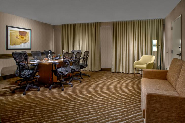 Photo of Papago Executive Suite