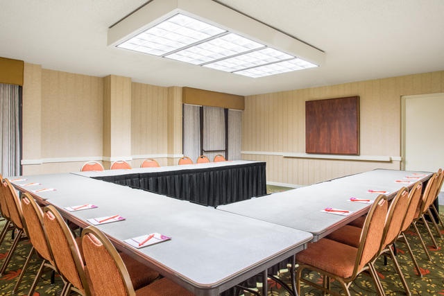 Photo of Columbia Capital Room