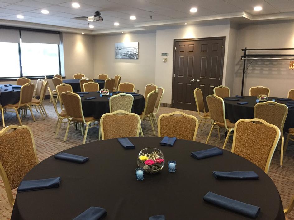 Photo of Diplomat Room