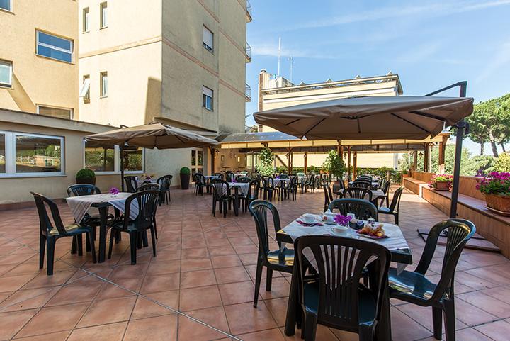 Photo of GAZEBO AEREA ESTERNA