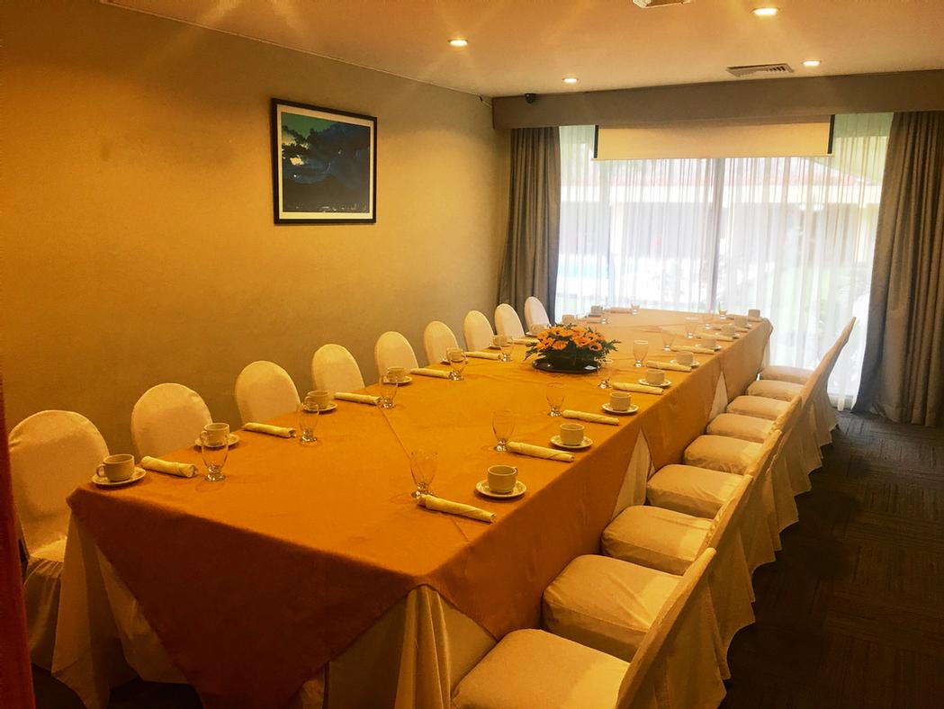 Photo of Salon Boqueron