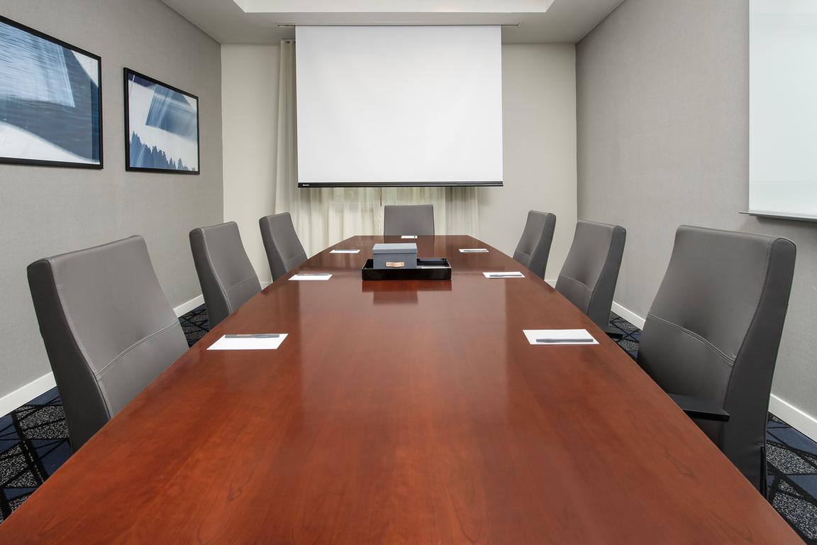 Photo of Kirkland Boardroom