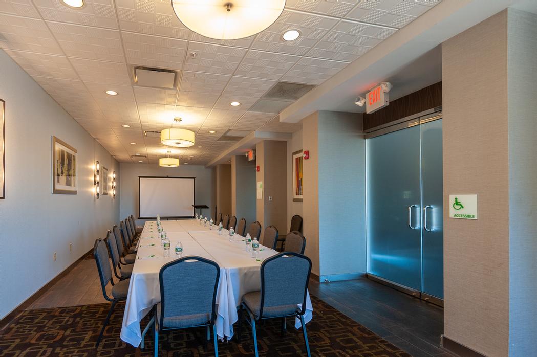 Photo of SEVENTEEN50 Meeting Room