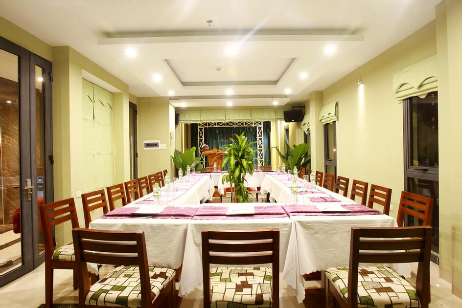 Photo of GREEN MEETING ROOM