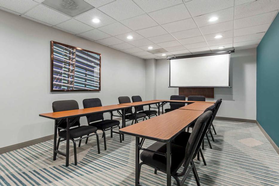 Photo of Laurel Boardroom
