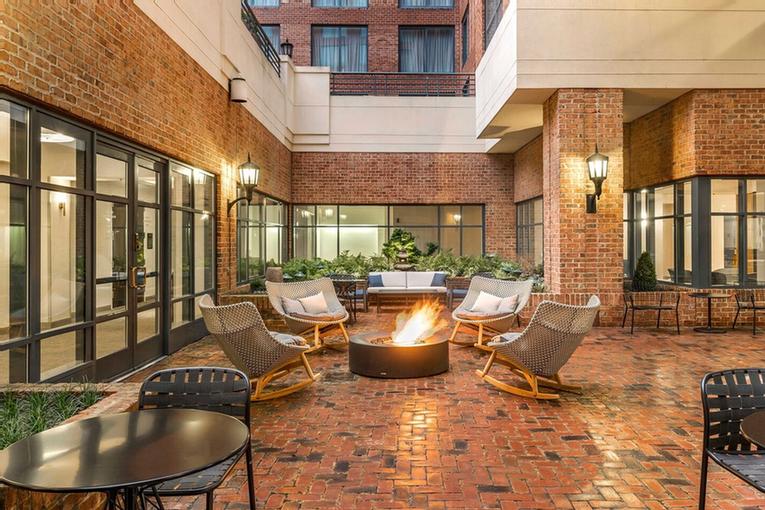 Photo of Outdoor Courtyard