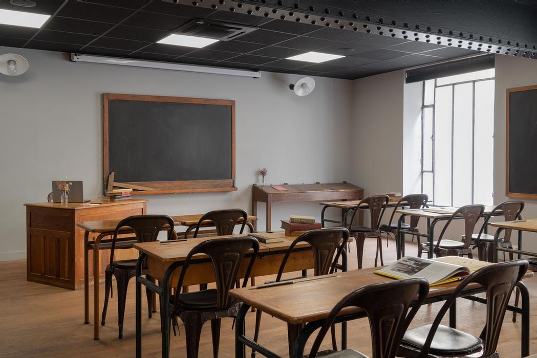 Photo of SALLE DE CLASSE