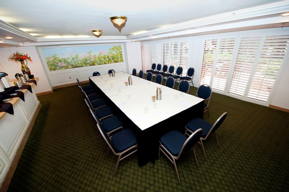 Photo of Coral Room