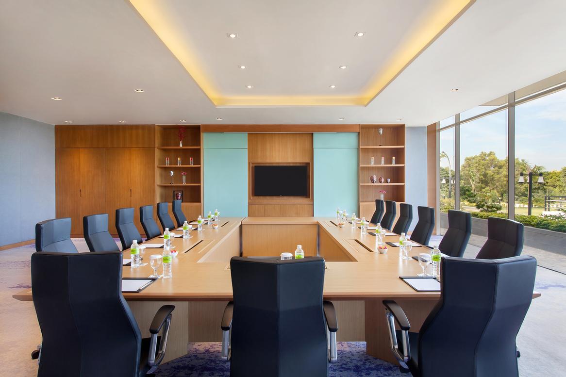 Photo of Boardroom
