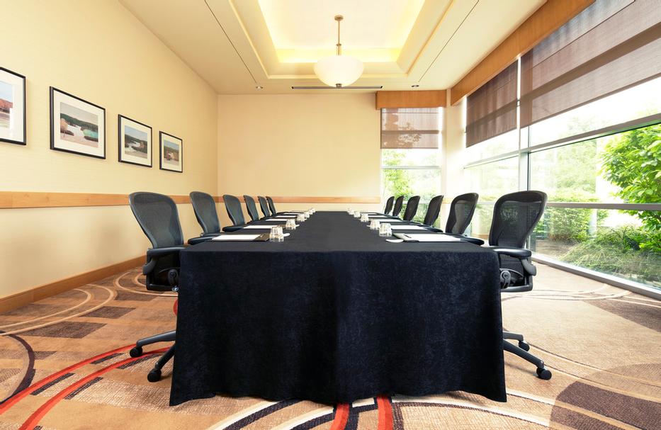 Photo of Earhart Boardroom