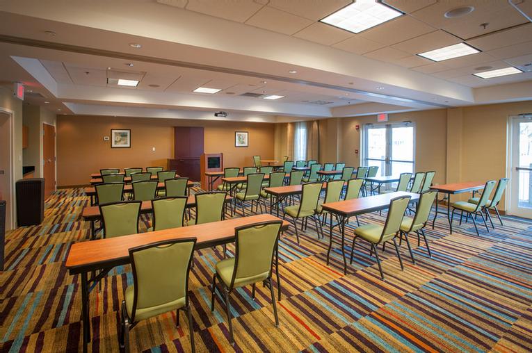 Photo 2 of Lakeview Room