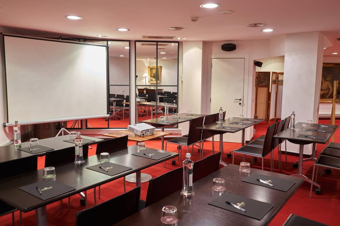 Photo of SALÓN ROJO