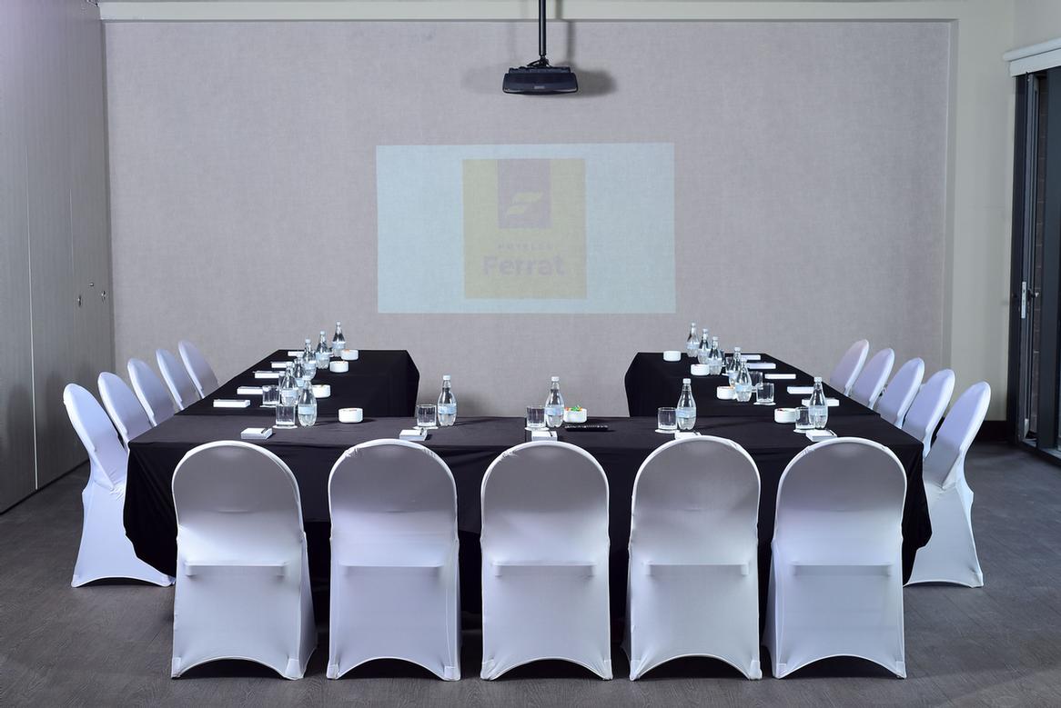 Photo of Salon Los Lagos