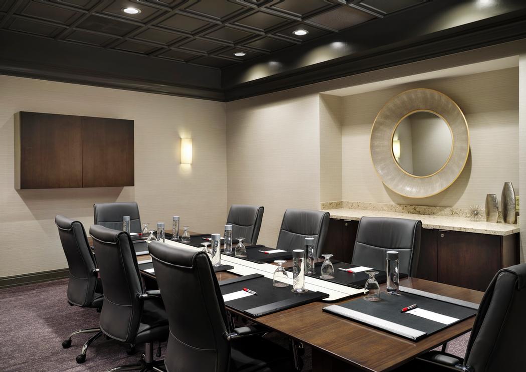 Photo of Glades Boardroom