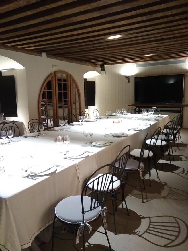 Photo of Salon Doña Elvira