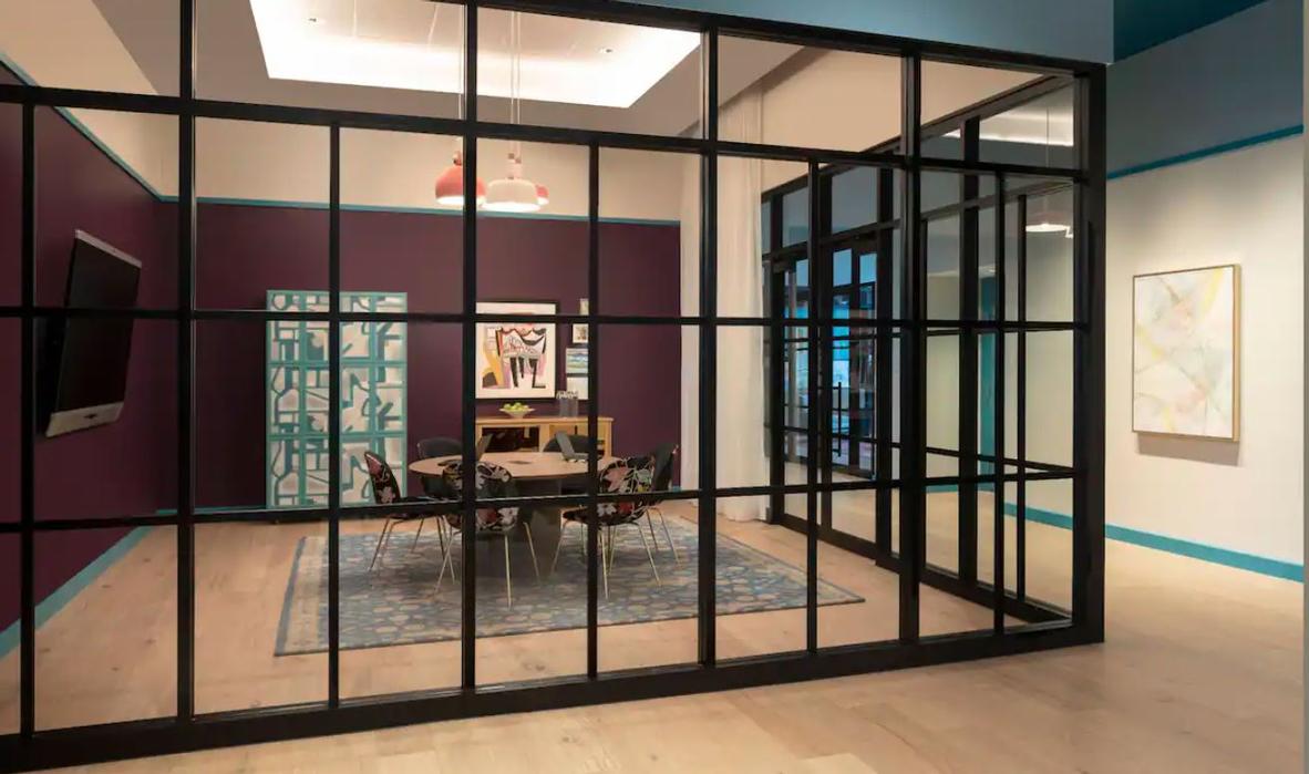 Photo of Harmonica Boardroom