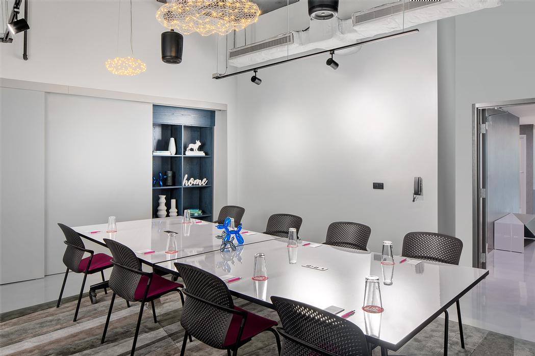 Photo of Tactic Meeting Room
