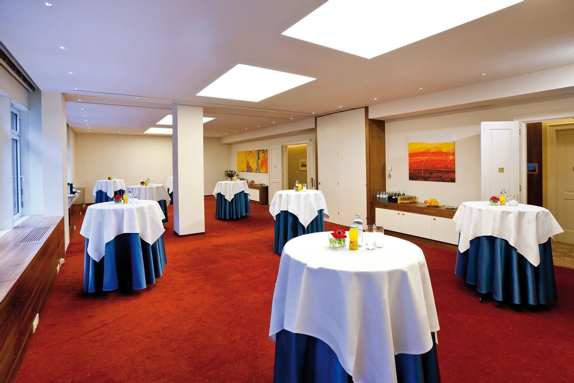 Photo of Salon 5