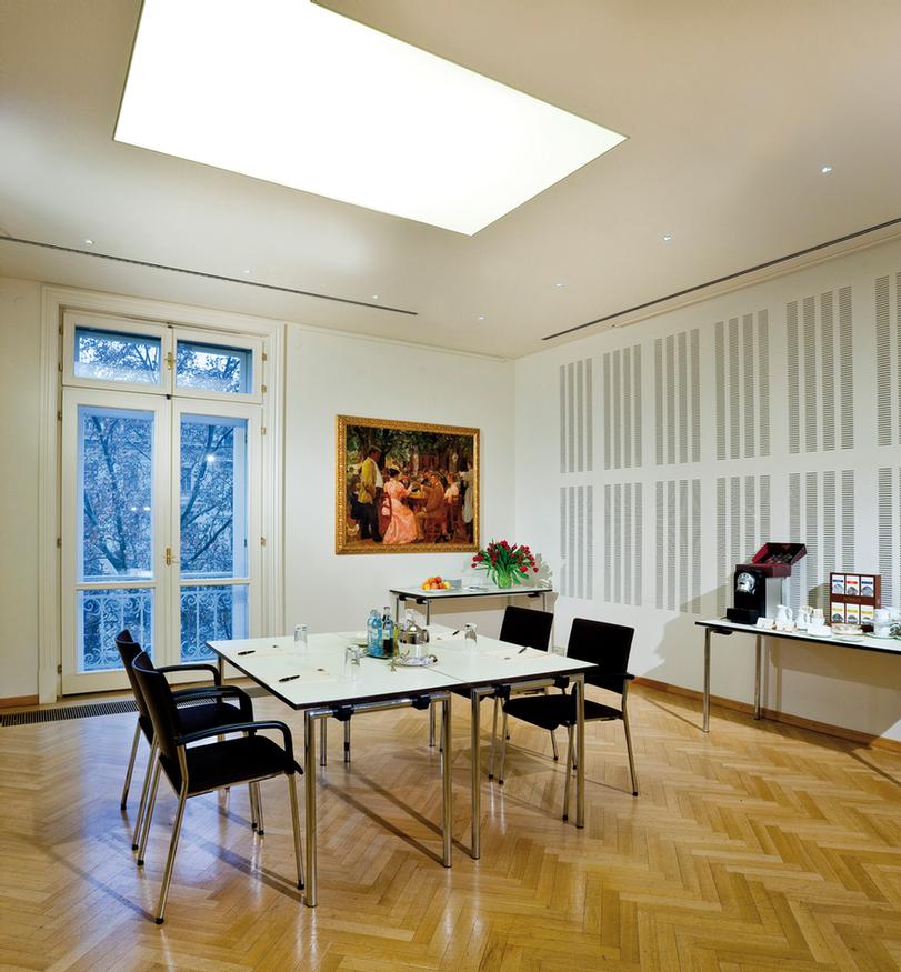 Photo of Salon 7