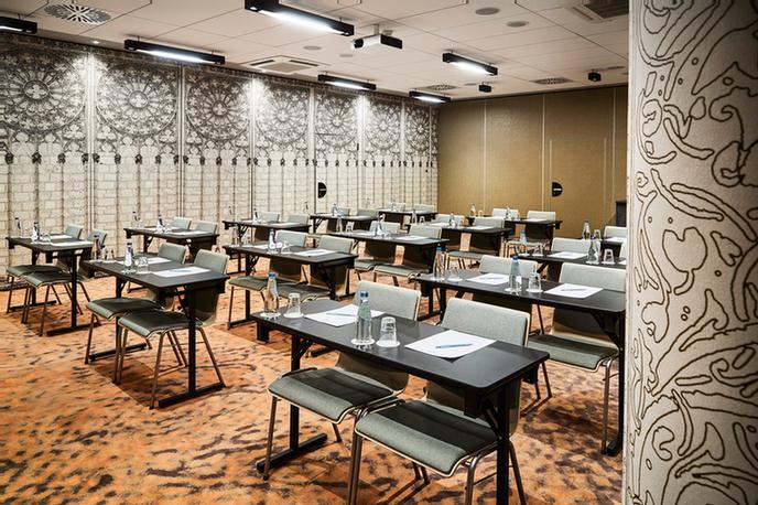Photo of Sala Millenium II