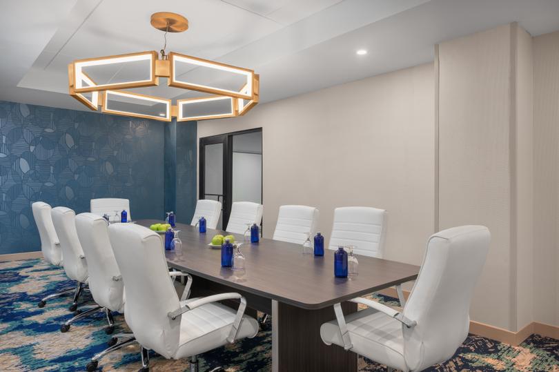 Photo of Royal Executive Boardroom