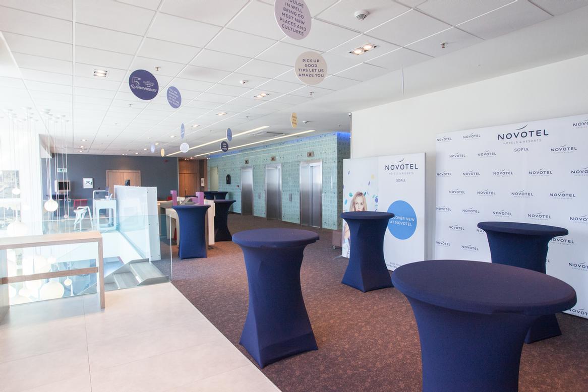 Photo of Foyer