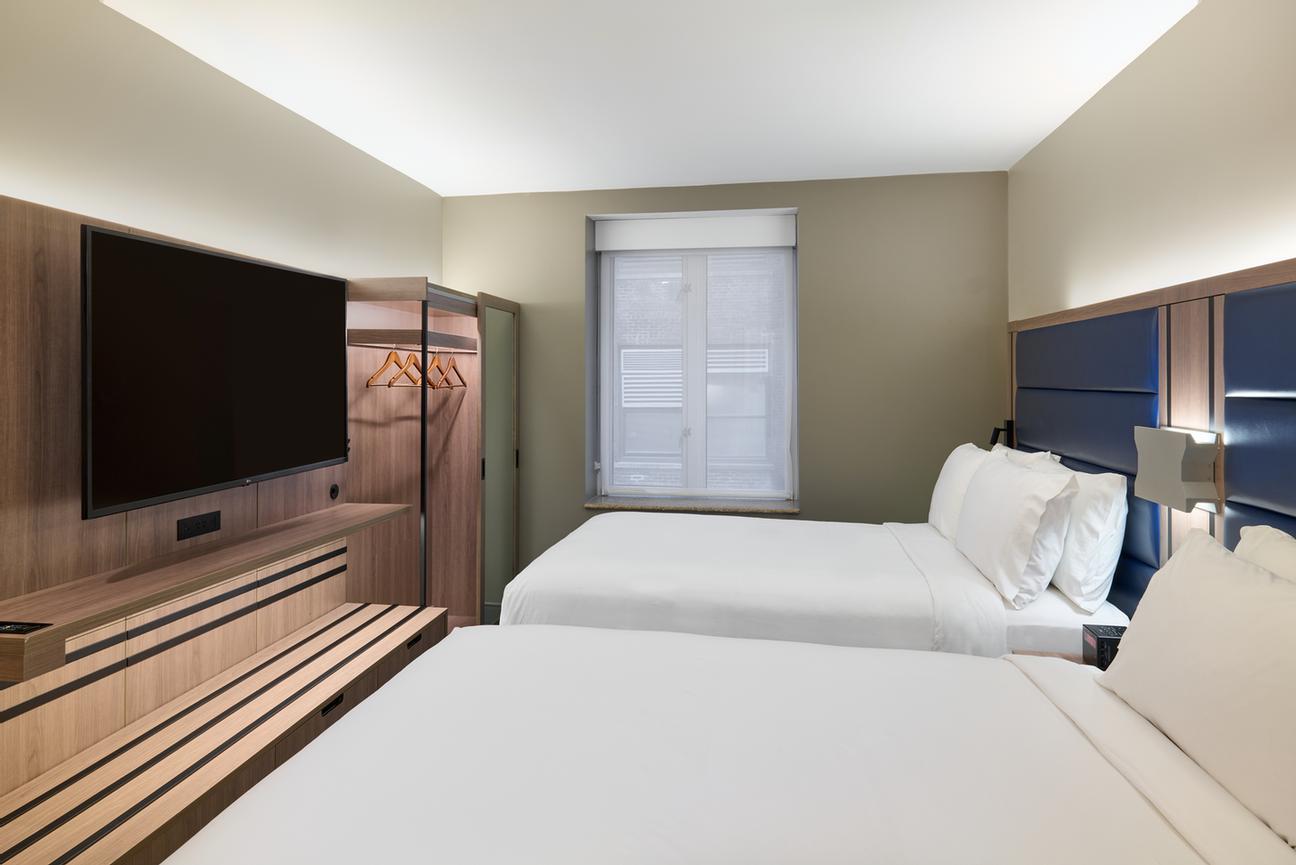 Two Double Beds 4 of 7