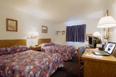 Double Bed Room 4 of 4