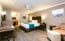 Single King Room 1 of 10