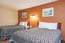 2 Queen Beds 8 of 11
