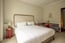 Room 1 1 of 4